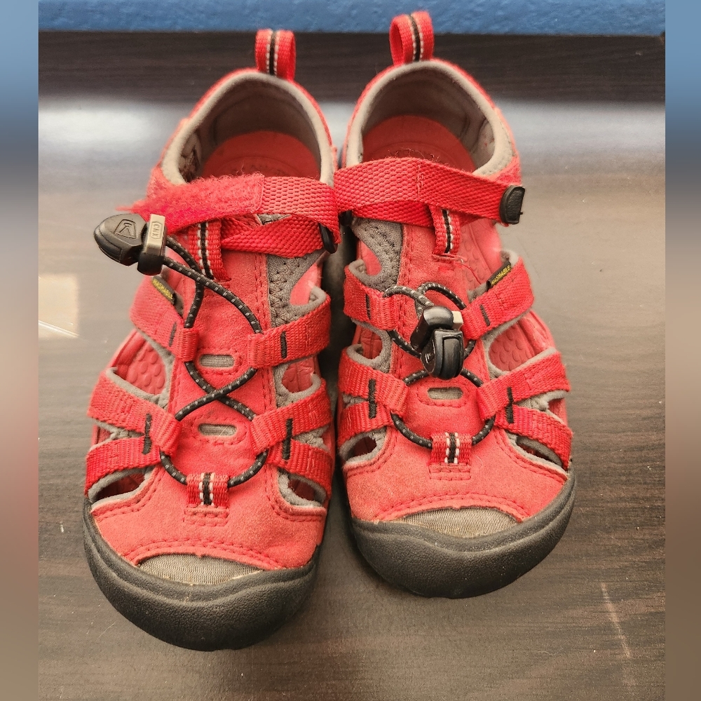 Red Keen Sandals Size 13